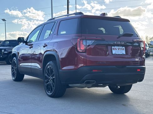 Used 2023 GMC Acadia SLT w/ Elevation Edition image 9