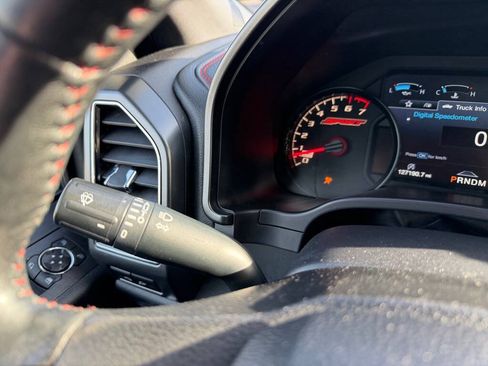 Used 2018 Ford F150 Lariat w/ Equipment Group 502A Luxury AWD/4WD image 23