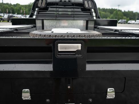 New 2026 RAM 4500 4x4 Crew Cab DRW w/ Laramie Trim Package image 21
