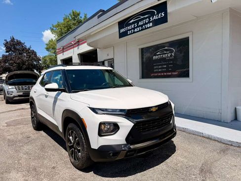 Used 2021 Chevrolet TrailBlazer ACTIV w/ Sun and Liftgate Package AWD/4WD image 9