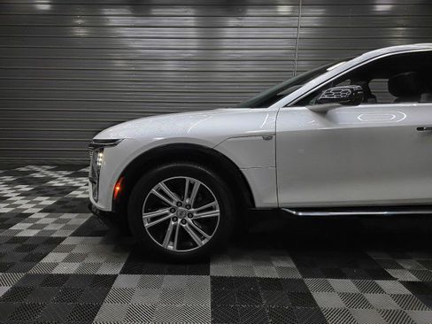 Used 2024 Cadillac Lyriq Tech w/ Driver Assist Package AWD/4WD image 41