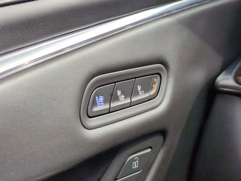 Certified 2024 Cadillac Escalade Premium Luxury Platinum AWD/4WD image 24