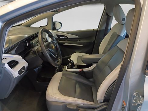 Used 2017 Chevrolet Bolt Premier FWD image 8