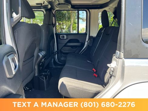 Used 2019 Jeep Wrangler Unlimited Sahara AWD/4WD image 23