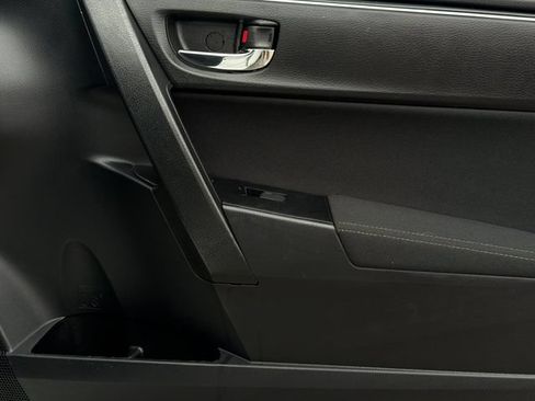 Used 2019 Toyota Corolla LE FWD image 17
