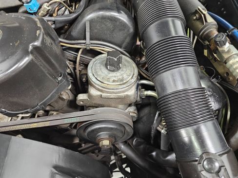 Used 1986 Mercedes-Benz 560 SL image 17