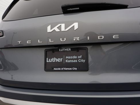 Used 2024 Kia Telluride SX image 14