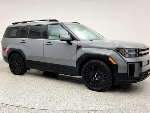 Used 2024 Hyundai Santa Fe Calligraphy image 3