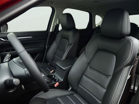 New 2025 MAZDA CX-5 AWD 2.5 S w/ Preferred Package image 4