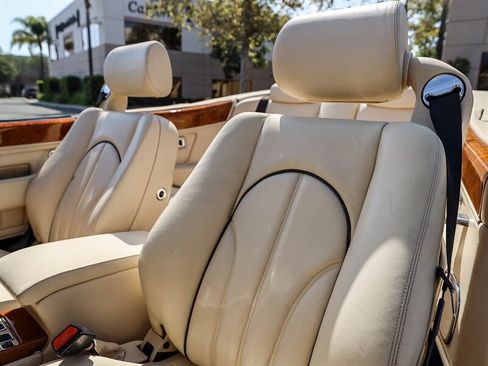 Used 2000 Rolls-Royce Corniche RWD image 34