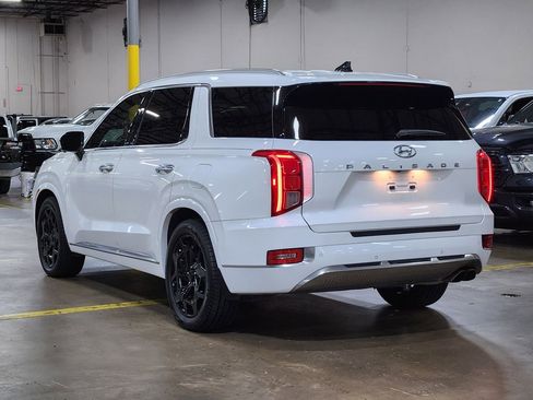 Used 2022 Hyundai Palisade Calligraphy w/ Cargo Package FWD image 11