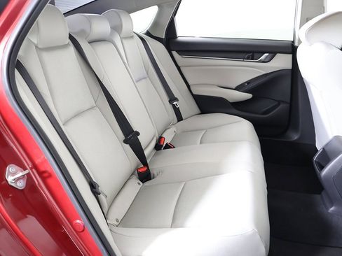 Used 2018 Honda Accord LX image 30