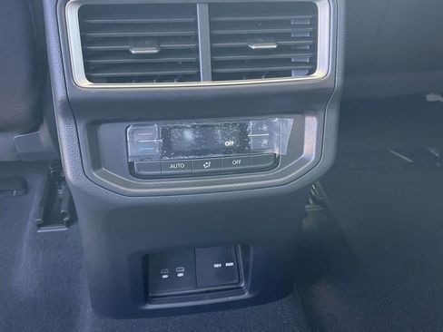 New 2026 Volkswagen Atlas SE FWD image 12