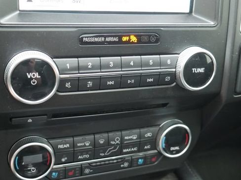 Used 2018 Ford Expedition Limited w/ Equipment Group 302A AWD/4WD image 24