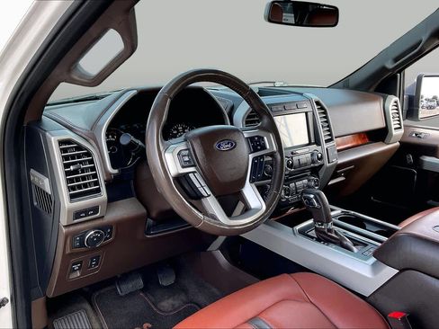 Used 2018 Ford F150 King Ranch w/ Equipment Group 601A Luxury AWD/4WD image 18
