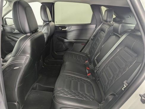 Used 2024 Ford Escape Platinum w/ Premium Technology Package image 17