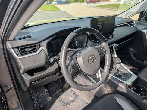 Used 2023 Toyota RAV4 XLE Premium AWD/4WD image 16