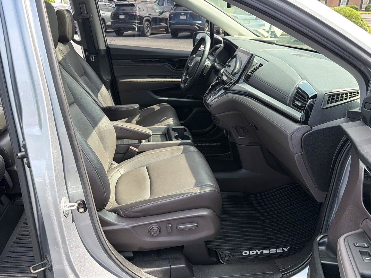 Used 2022 Honda Odyssey Touring image 14