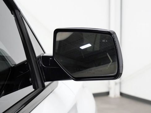 Used 2019 Chevrolet Tahoe Premier w/ RST 6.2L Performance Edition AWD/4WD image 40