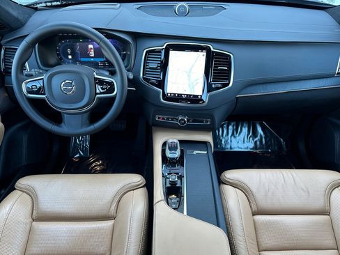 Certified 2023 Volvo XC90 T8 Ultimate w/ Lounge Package image 3