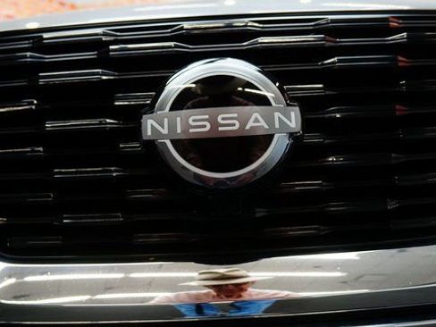 Certified 2023 Nissan Rogue S image 66