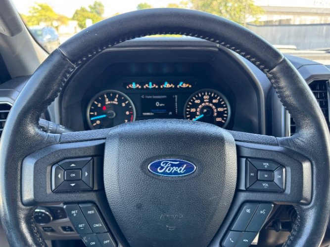 Used 2018 Ford F150 XLT w/ Equipment Group 302A Luxury AWD/4WD image 19