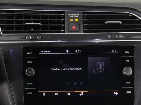 Used 2022 Volkswagen Tiguan SEL R-Line AWD/4WD image 6