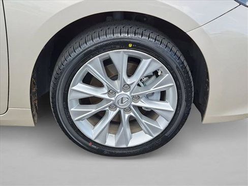 Used 2013 Lexus ES 300h w/ Premium Pkg FWD image 25