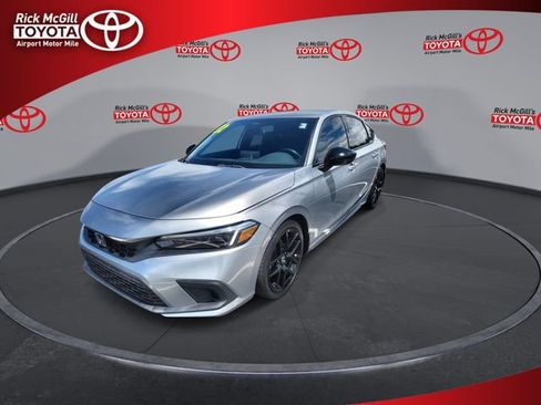 Used 2022 Honda Civic Sport image 4