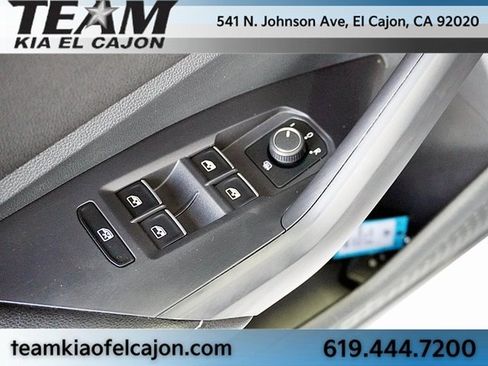 Used 2024 Volkswagen Jetta SE image 22