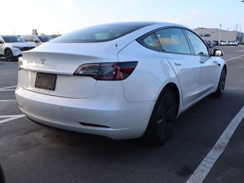 Used 2021 Tesla Model 3 Standard Range Plus RWD image 2