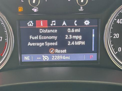 Used 2024 Buick Enclave Essence w/ Experience Buick Package FWD image 17