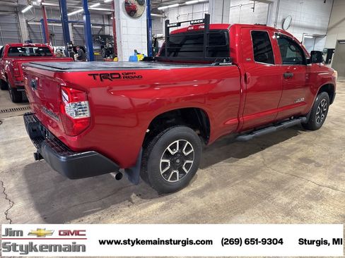 Used 2017 Toyota Tundra SR image 8