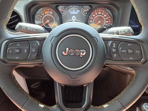 Used 2024 Jeep Wrangler Sport AWD/4WD image 33