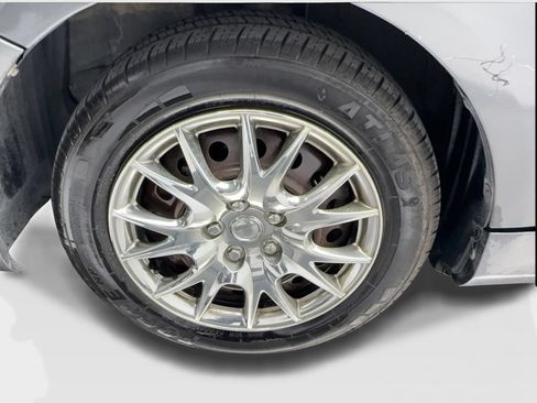 Used 2011 Toyota Corolla LE FWD image 6