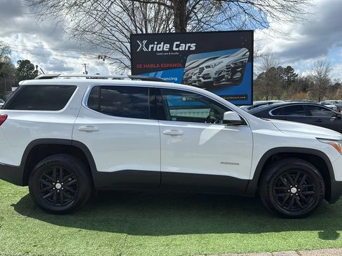 Used 2018 GMC Acadia SLT AWD/4WD image 9