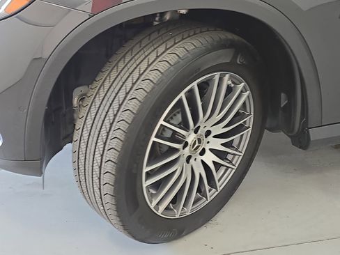Certified 2026 Mercedes-Benz GLC 300 4MATIC image 33