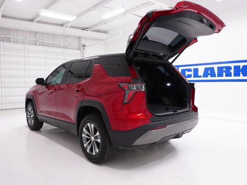 New 2026 Chevrolet Equinox LT w/ Convenience Package II image 8