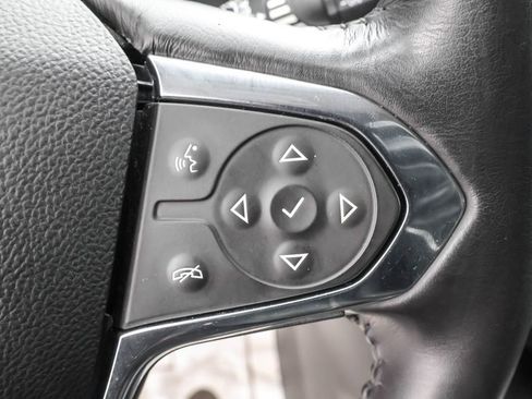 Used 2018 Chevrolet Traverse LT image 21