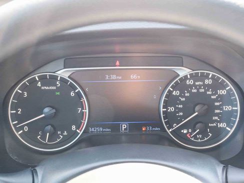 Used 2025 Nissan Altima 2.5 SV FWD image 25