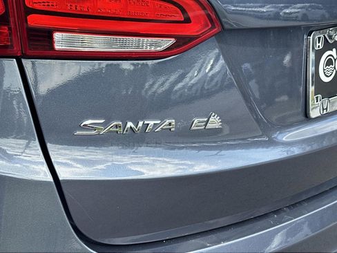 Used 2017 Hyundai Santa Fe Sport image 9