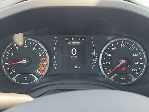 New 2023 Jeep Renegade Latitude image 16