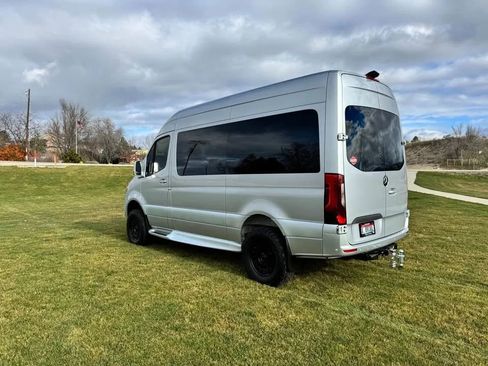 Used 2023 Mercedes-Benz Sprinter 2500 image 5