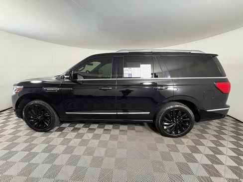 Used 2020 Lincoln Navigator Reserve image 4