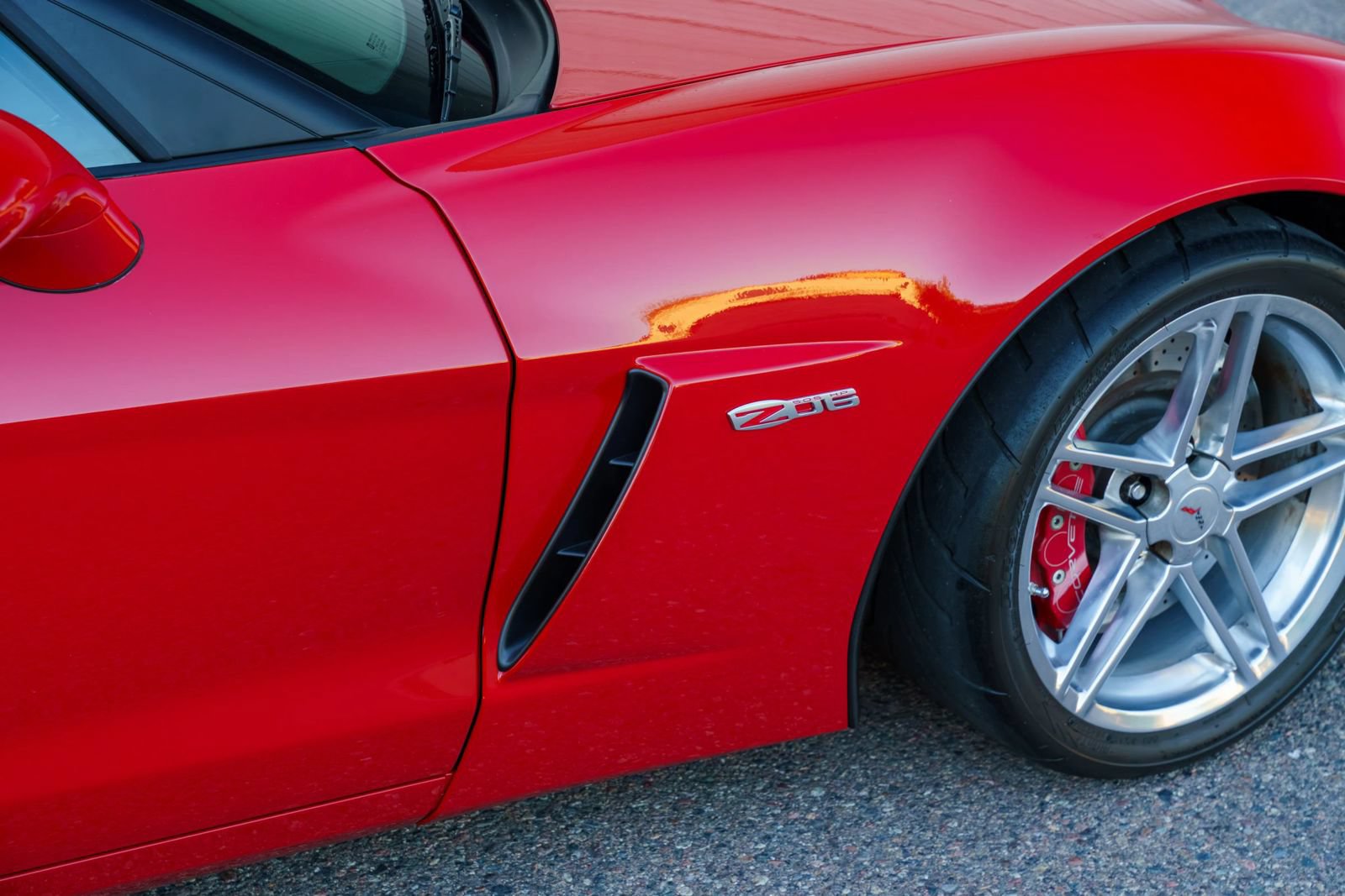 Used 2006 Chevrolet Corvette Z06 w/ Preferred Equipment Group RWD image 58