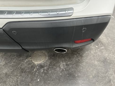 Used 2020 Subaru Ascent Limited w/ Technology Package image 18