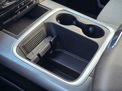 Used 2023 RAM 1500 Express w/ Wheel & Sound Group image 33