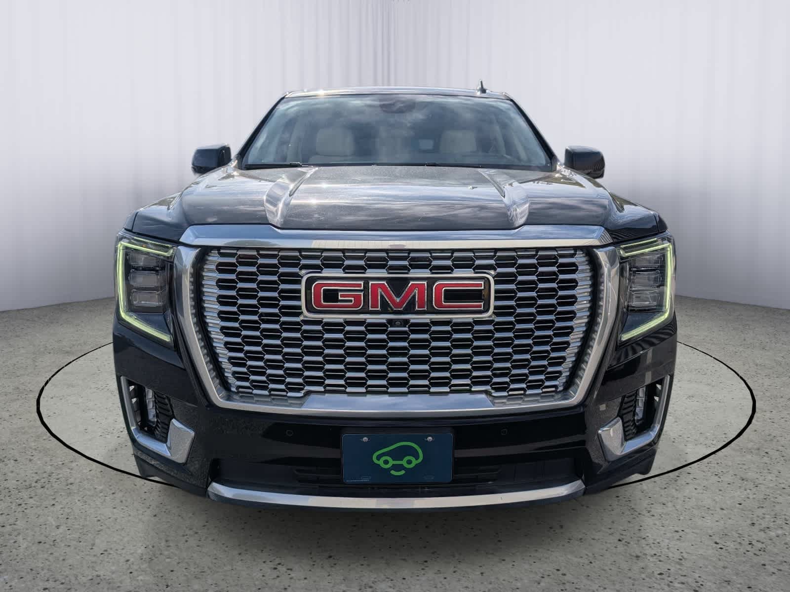 Used 2023 GMC Yukon XL Denali AWD/4WD image 8