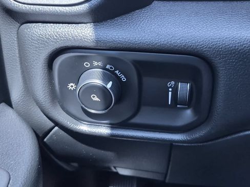 Used 2022 RAM 2500 Tradesman AWD/4WD image 26