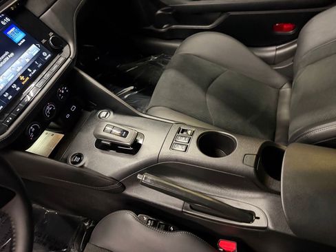 Used 2025 Nissan Z Performance w/ Floor Mat Package image 23